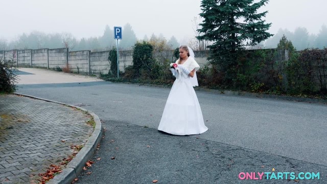 Превью Измена сбежавшей невесты № 47363